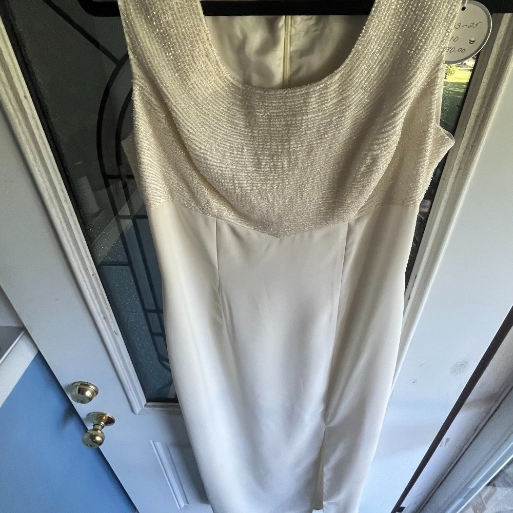 FREE SHIPPINGDress; Ashlee Lauren GORGEOUS WHITE; left leg slit; incredi beading